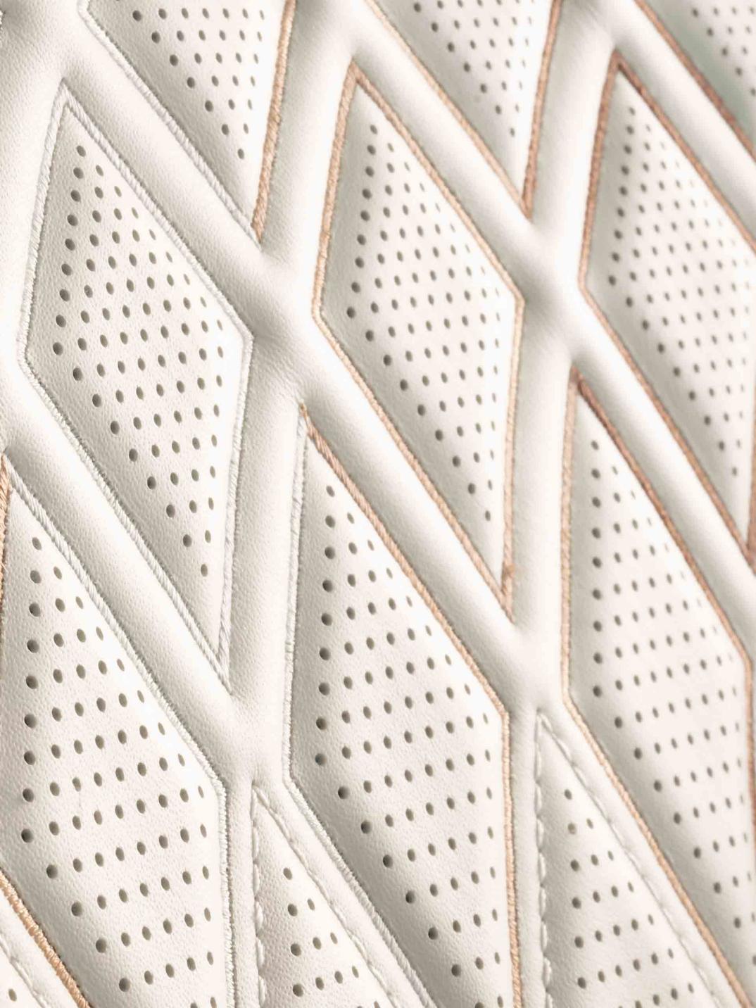 tło - Tryby jazdy dla każdej hybrydy